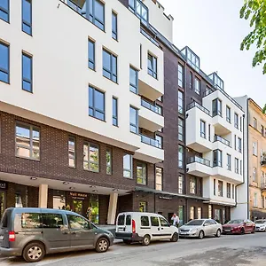 https://apartment-on-zarytskykh-street-5.hotelslviv.net